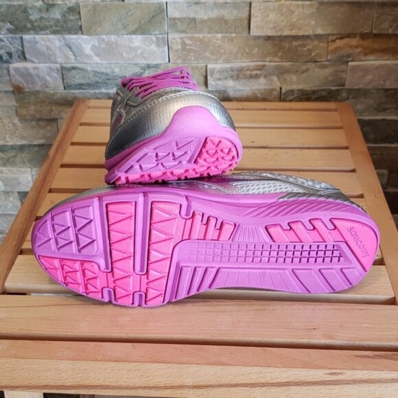 Saucony Girls Volt Running Shoe - Picture 9 of 10